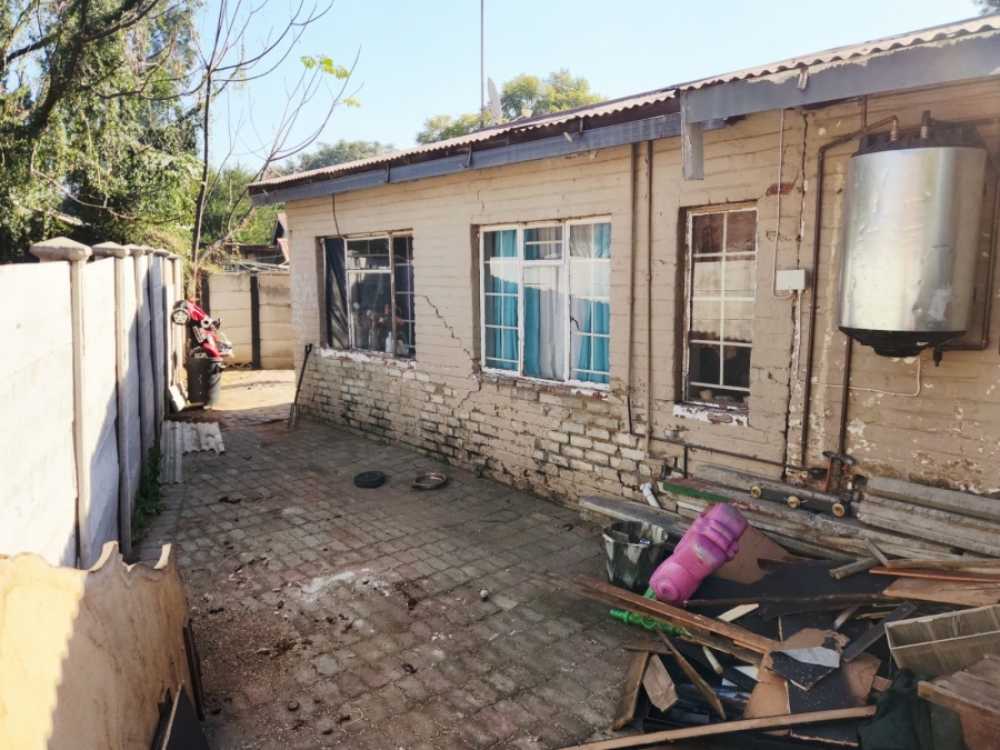 2 Bedroom Property for Sale in Oos Einde North West